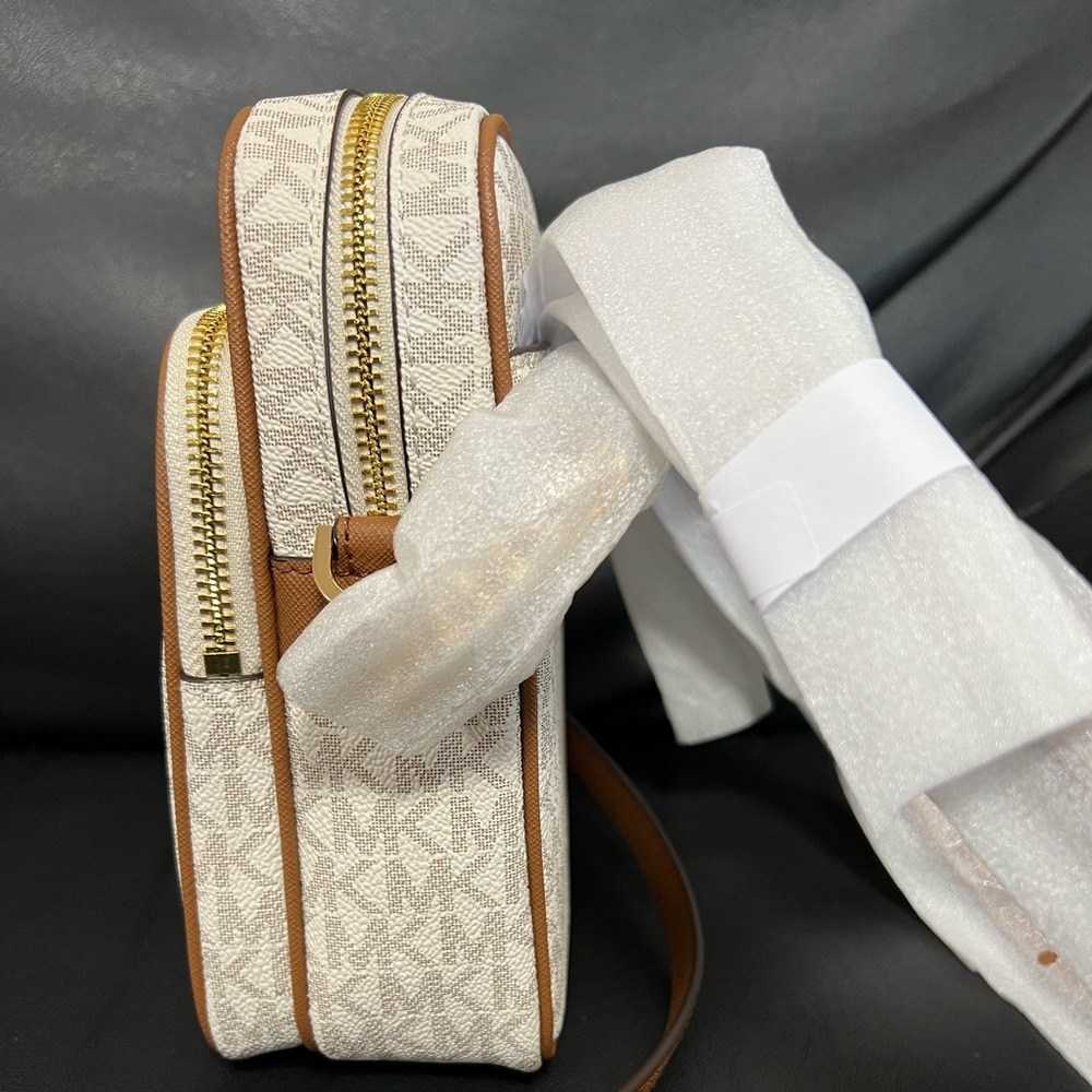 New MK Crossbody - Picture 5 of 8